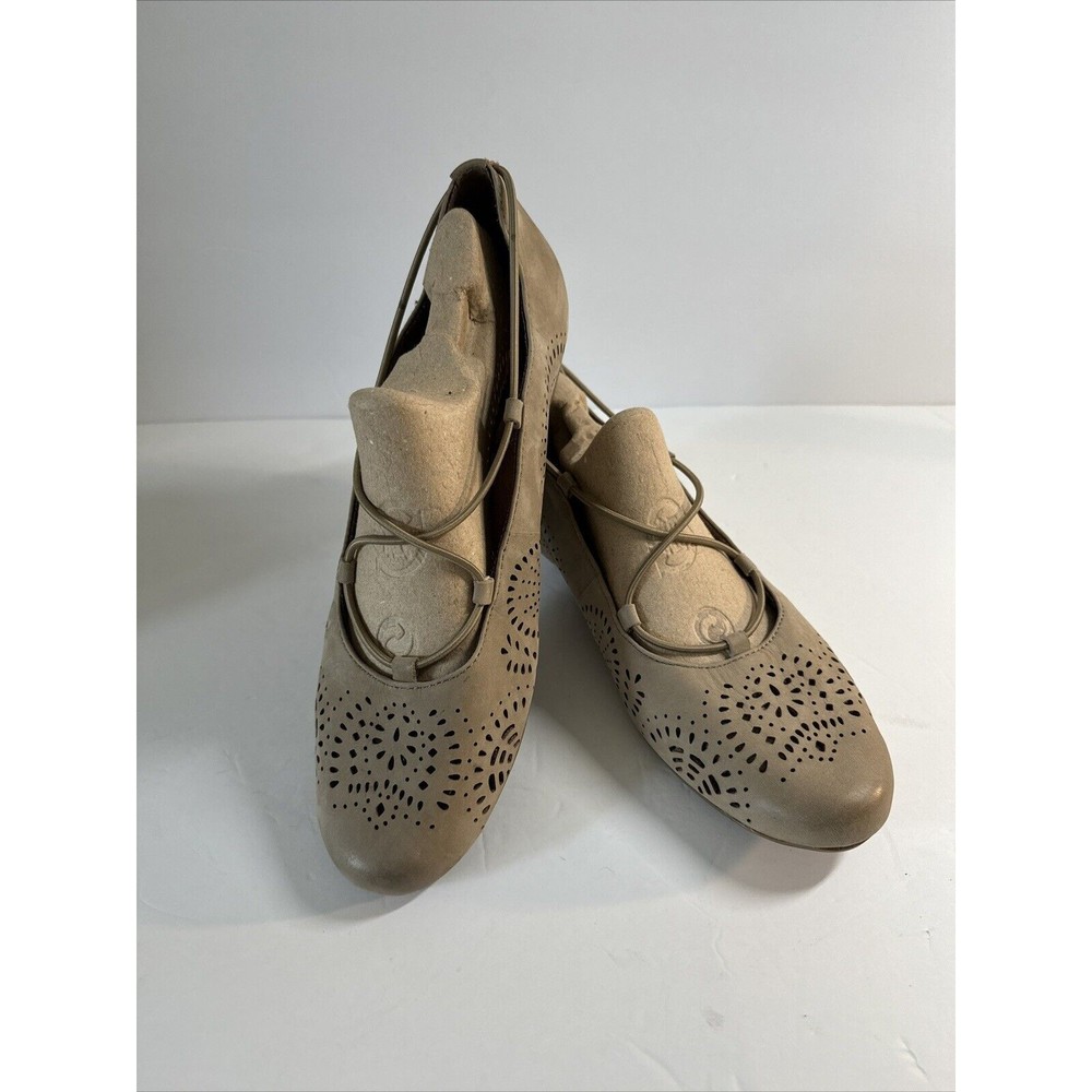 Rockport Cobb Hill Judson Laser Cut Beige Wedge Flats Cross Straps Size 10 EUC